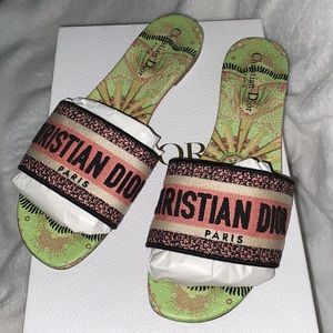 Dior DWay slides